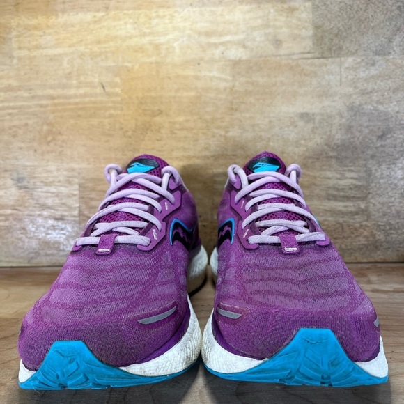Saucony Triumph 19 Womens Sz 11.5 Running Shoes Sneakers Razzle Blaze S10678-30 - Picture 2 of 12